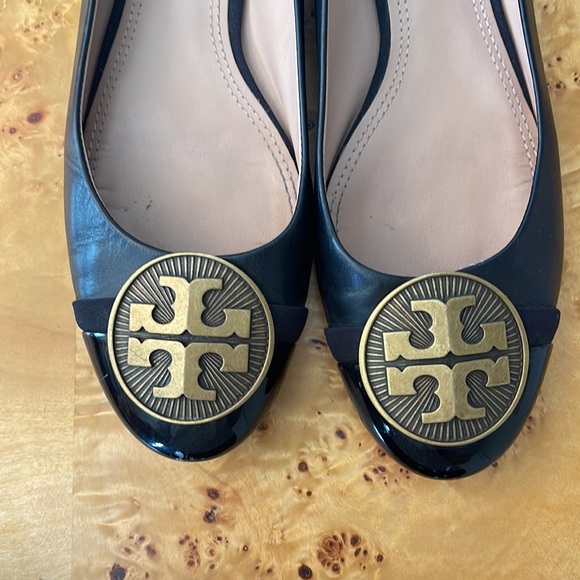 Tory Burch Shoes Tory Burch Reva Black Gold Low Block Heel Poshmark